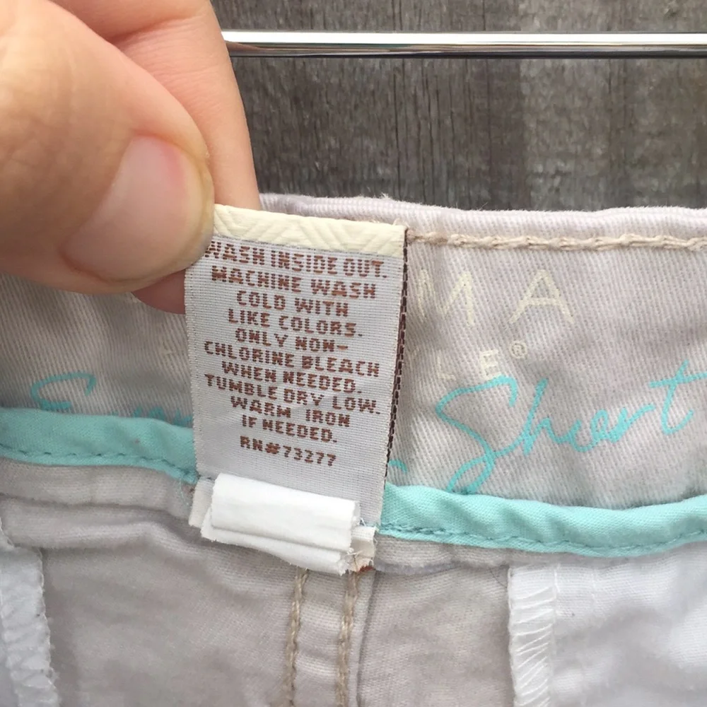Sonoma Khaki Shorts Size 10 EUC